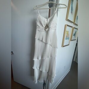 Abercrombie & Fitch White Pleated Maxi Dress